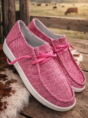 Casual Women’s Pink Canvas Lace-Up Shoes